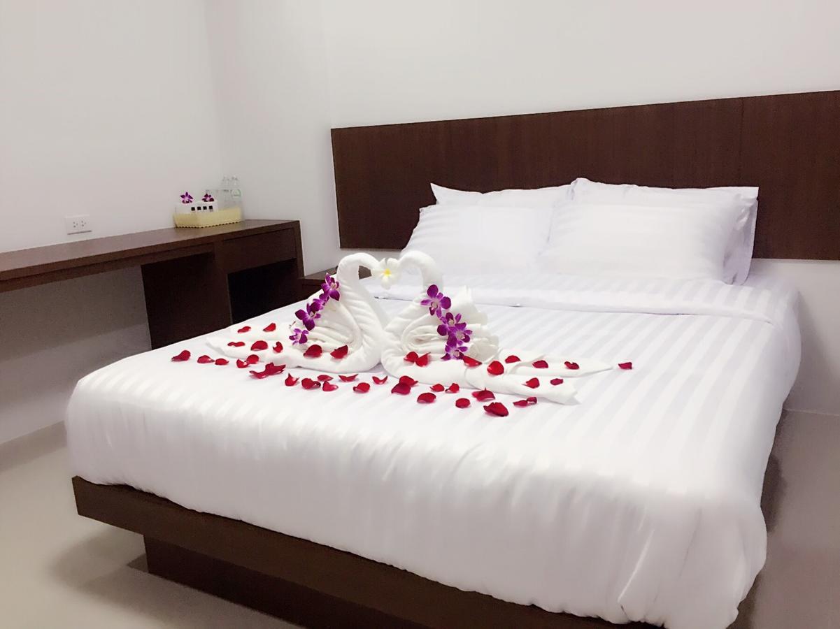 Nava Grand Hotel Rangsit Екстериор снимка